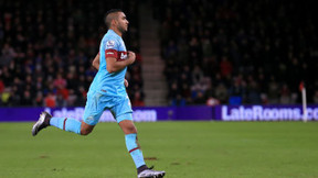 Mercato - OM : Un ancien international anglais prévoit déjà un départ pour Dimitri Payet !