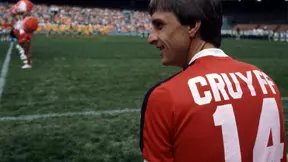 Barcelone : Le magnifique hommage d’Iniesta à Johan Cruyff !