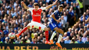 Mercato - Arsenal : PSG, Chelsea... Ces clubs qui courtisent Bellerin !