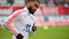 Mercato - PSG/OL : Gros rebondissement dans le dossier Alexandre Lacazette ?