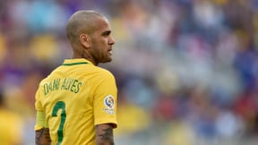 Mercato - Barcelone : Daniel Alves en passe de s'engager dans son nouveau club ?