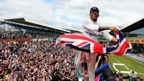 Formule 1 : Quand Lewis Hamilton avoue avoir pris «un coup de pied au c**» !