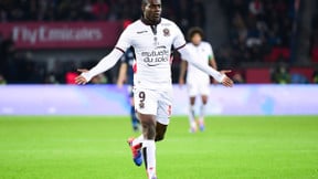 Mercato : Crachat, lama… Eric Cantona et les étonnantes clauses de Mario Balotelli !