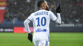 Mercato - Barcelone : Alexandre Lacazette confirme des contacts avec le Barça !