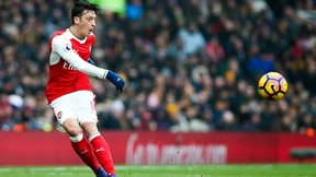 Mercato - Arsenal : Mesut Özil entretient le doute sur son avenir…