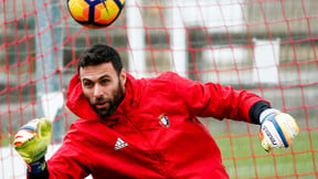 Mercato - PSG : L'option FC Nantes se confirmerait pour Salvatore Sirigu !