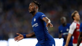 Mercato - Chelsea : Avenir, Morata... Courtois s'enflamme pour Batshuayi !