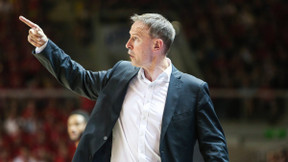 Basket : Parker, Diaw, Pietrus, Batum… Collet rend hommage à ses stars après son record