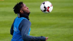 Mercato - Chelsea : Antonio Conte aurait pris une décision radicale pour Michy Batshuayi !