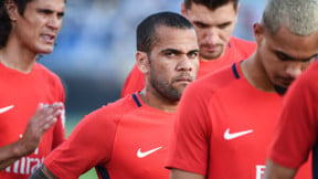 Mercato - PSG : Un ancien coéquipier de Daniel Alves… assure qu’il va quitter Paris !