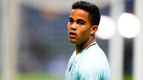 Mercato - Manchester United : Le fils de Kluivert en plan B pour Mourinho derrière Lemar ?