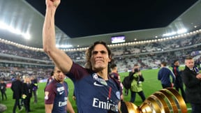 Mercato - PSG : Edinson Cavani envoie un message à Nasser Al-Khelaïfi pour son avenir !