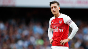 Arsenal - Malaise : La mise au point musclée d’Emery sur la polémique Özil !