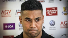 Rugby - Top 14 : Collazo tape du poing sur la table pour Savea !