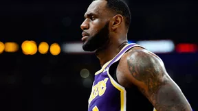 Basket - NBA : Bryant, Jordan… LeBron James tape du poing sur la table
