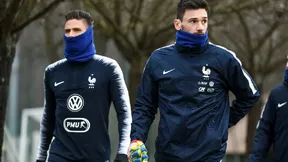Équipe de France : Hugo Lloris félicite Olivier Giroud après la Moldavie !