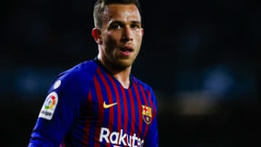 Barcelone : Arthur revient sur la comparaison avec Xavi et Iniesta !