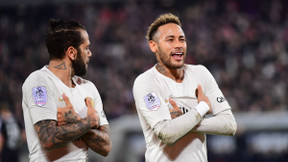 Mercato - PSG : Dani Alves sort du silence pour l’avenir de Neymar !