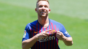 Mercato - Barcelone : Xavi, Iniesta… Arthur évoque son «rêve» au Barça !    