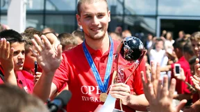 Mercato - Officiel : Reims annonce l'arrivée d'un international serbe !