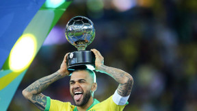 Mercato - Barcelone : Dani Alves s'active pour trouver un nouveau club...