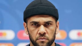 Mercato - Barcelone : Daniel Alves pourrait revenir sur ses pas !