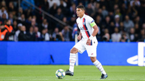 PSG : Thiago Silva rend hommage au staff de Tuchel