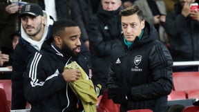 Arsenal - Clash : Özil très remonté contre Lacazette en interne ?