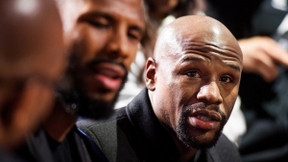 Boxe : Mayweather propose son aide à Joshua !