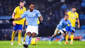 Manchester City : Guardiola s'enflamme pour Sterling !