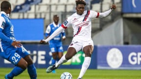 EXCLU - Mercato : Un club français dégaine pour Bayo (Clermont) !