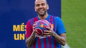 Mercato - Barcelone : Dani Alves annonce la couleur avant ses grands débuts !