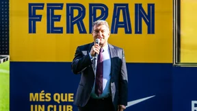 Mercato - Barcelone : Joan Laporta préparerait la succession... d'un cadre de Xavi !