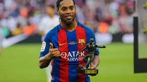 Mercato - Barcelone : Ronaldinho prêt à revenir comme Xavi ? Il répond !