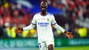 Mercato - PSG : Eduardo Camavinga lâche un gros message au Qatar !