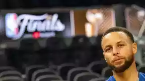 Basket - NBA : Les Warriors s’enflamment pour Stephen Curry !