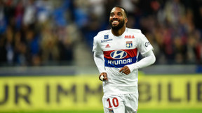 Mercato : Alexandre Lacazette et l’OL s’enflamment pour leurs retrouvailles