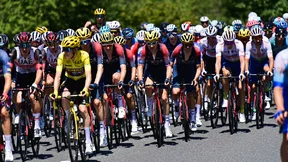 Tour de France : Chutes, blessure… Les galères s’enchaînent sur la 15e étape, coup dur pour le Maillot Jaune (vidéo)