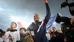 Mbappé dans la légende du PSG, le vestiaire se lâche