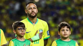 Des kilos en trop pour Neymar, il répond cash