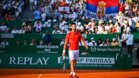 Tennis : Djokovic craque et insulte le public !