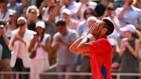 Tennis : Djokovic est au sommet, il fond en larmes