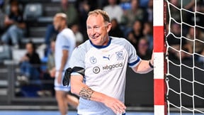 Jean-Pierre Papin annonce le prochain numéro 9 de Zinedine Zidane en équipe de France : Didier Deschamps ne l'avait jamais convoqué !