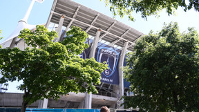 Transfert historique au Paris FC : Accord annoncé, voici le prochain gros coup bouclé par la famille Arnault !