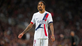 Un nouveau joueur signe au PSG et remplace Barcola !
