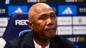 Paris FC - «On n'est pas copains» : Le moment de tension entre Antoine Kombouaré et un journaliste