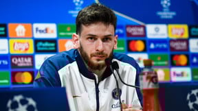 Du PSG à Arsenal : Le père de Kvaratskhelia vend déjà la mèche pour son transfert !