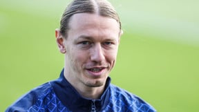 PSG : Voilà comment Safonov gère la pression, l’anecdote amusante révélée par un journaliste !