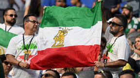 L’hymne de l’Iran sifflé à la Coupe du Monde : Un joueur iranien réagit sèchement ! 