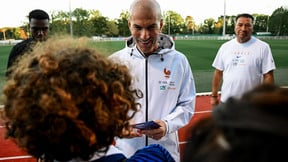 «Il n'attendait que ça» : Zinedine Zidane a refusé «des dizaines de propositions» pour réaliser «son rêve de gosse» 